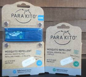 Parakito 869880000049 Paraftkito Kids Wristband - Shark Print With Refills